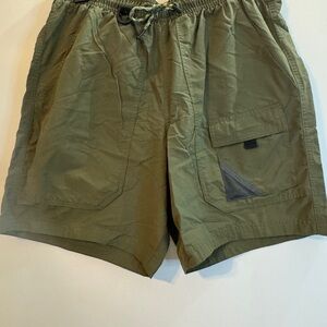 Eddie Bauer Forest Green Men's Cargo Shorts